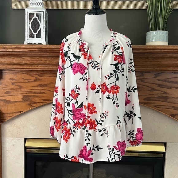 Old Navy Lightweight Boho Floral Ruffle‎ Bottom Blouse Sz. S - Picture 1 of 13